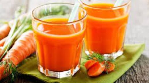 using-carrot-juice-as-a-magic-cure-for-acne-scars